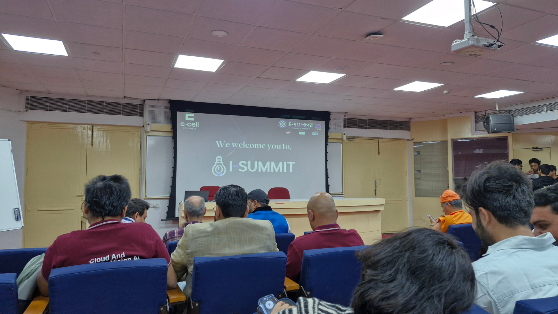 Opening session of the IIT Bombay E-Summit auditorium